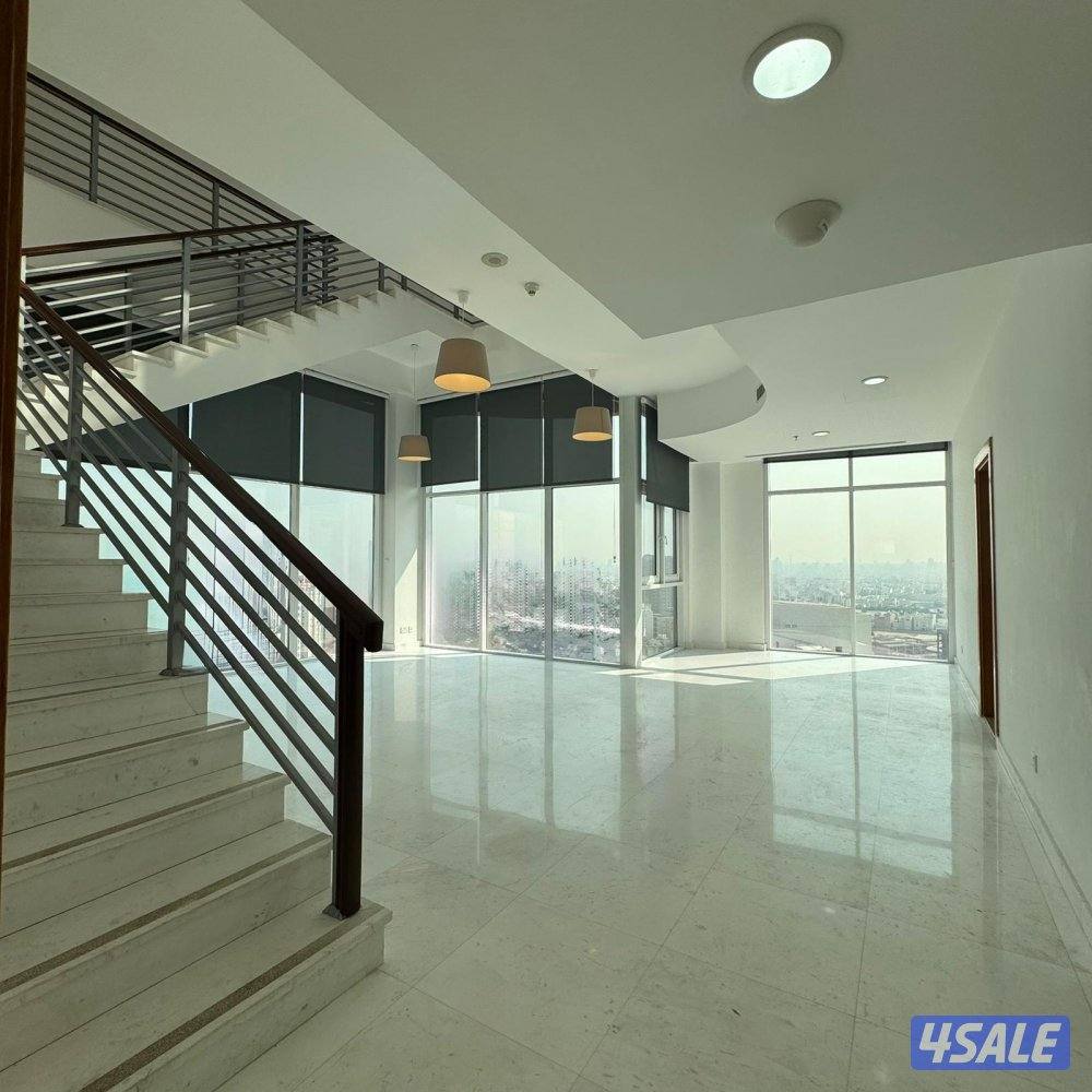 بينت هاوس إطلالة بحرية مباشرة للإيجار في بنيد القار1