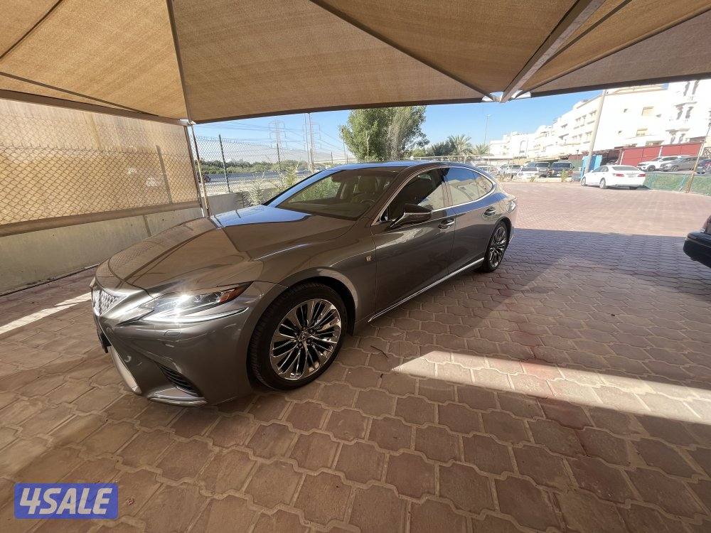 لكزس LS500 موديل 2018 عداد 50 صبغ الوكاله سيرفس منتظم1
