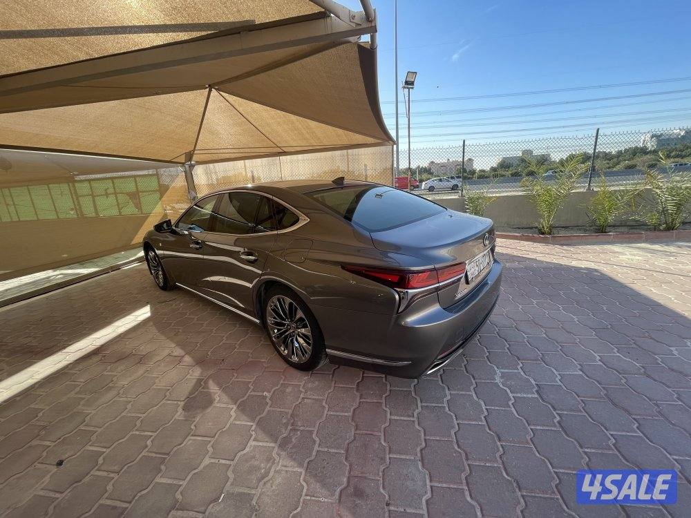 لكزس LS500 موديل 2018 عداد 50 صبغ الوكاله سيرفس منتظم2