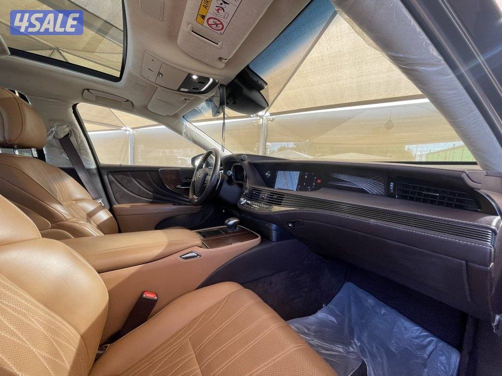 لكزس LS500 موديل 2018 عداد 50 صبغ الوكاله سيرفس منتظم8