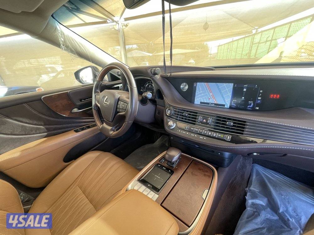 لكزس LS500 موديل 2018 عداد 50 صبغ الوكاله سيرفس منتظم9