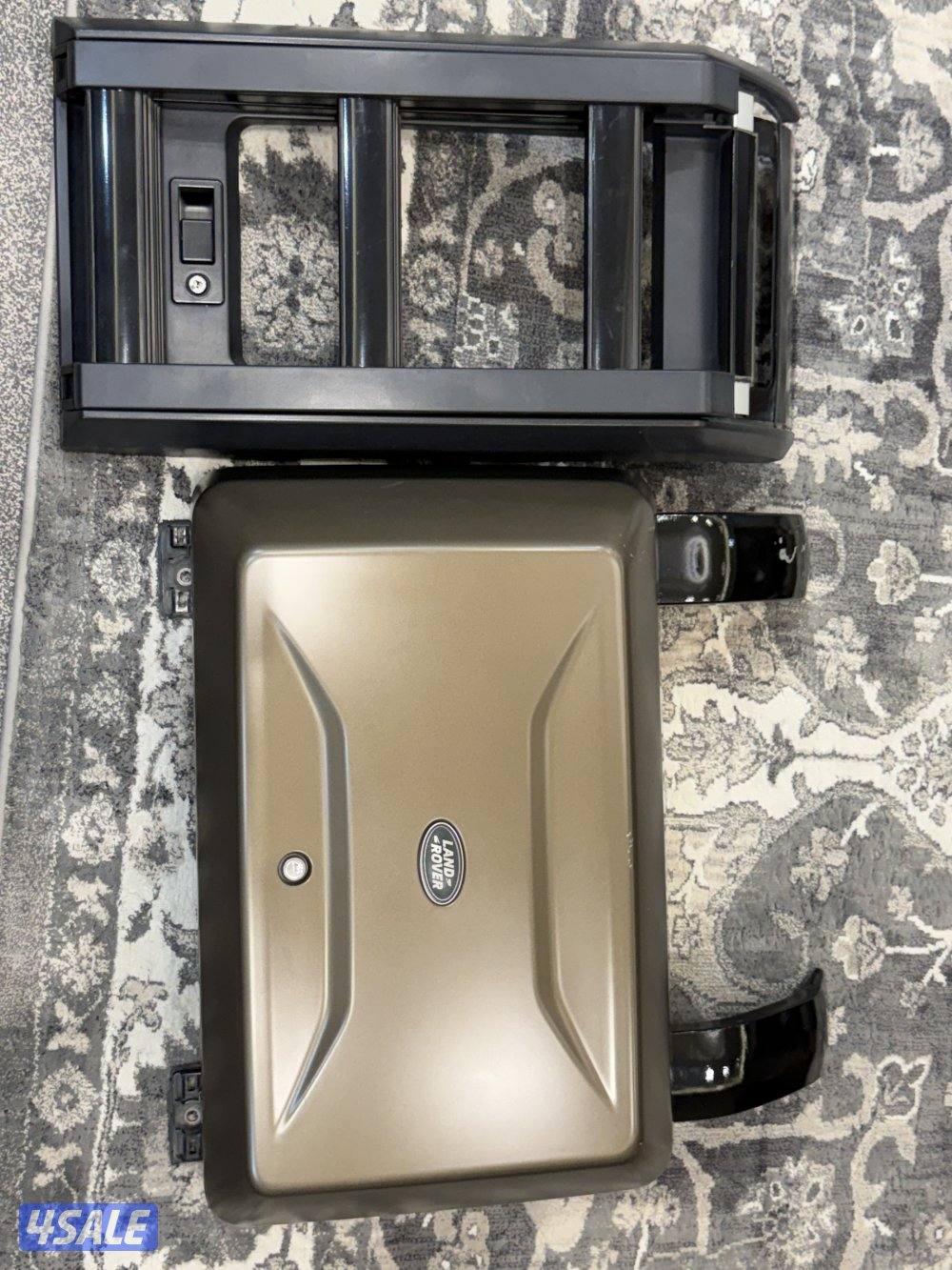 للبيع صندوق + سلم درج ديفندر0