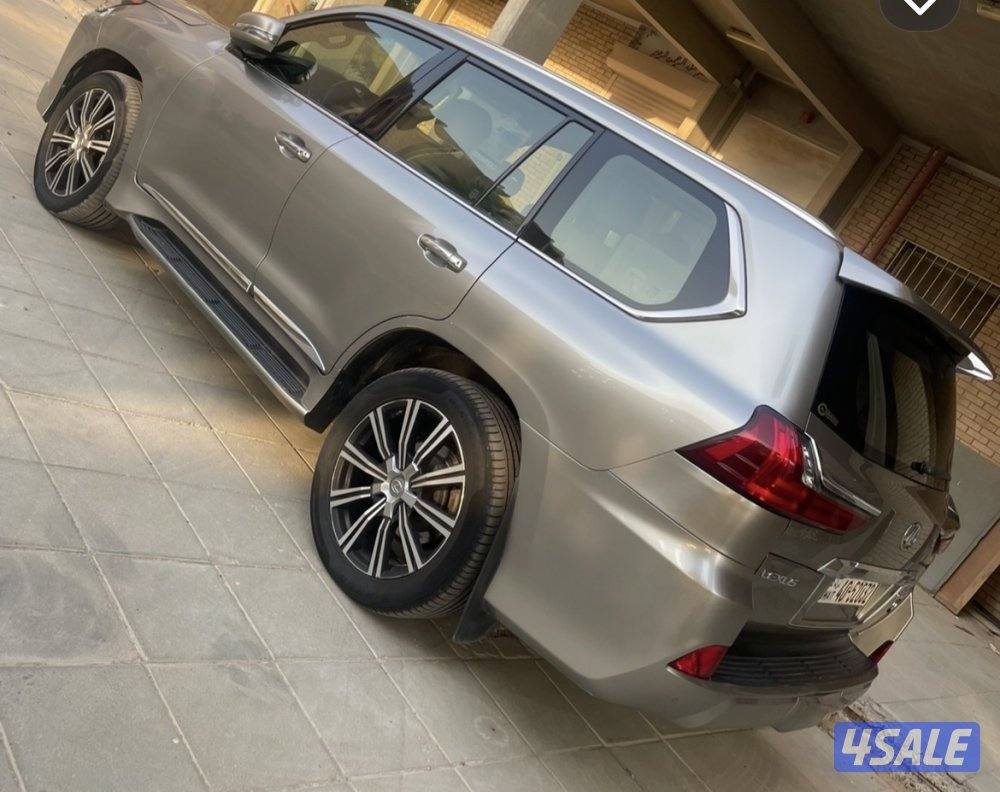 جيب لكزس ٥٧٠3