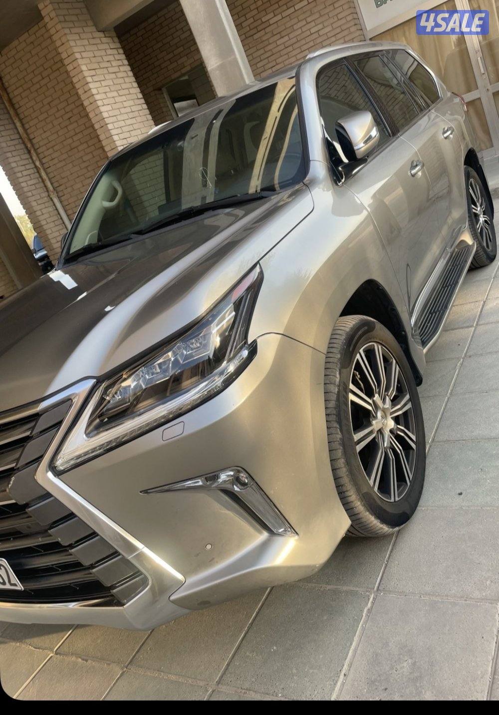 جيب لكزس ٥٧٠4