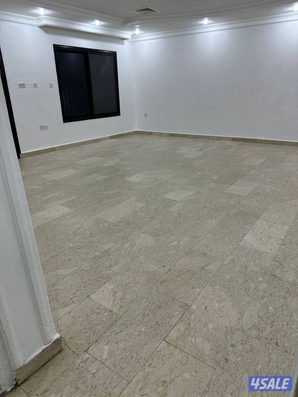 للأيجاردور ارضي مع حوش بسلوئ5