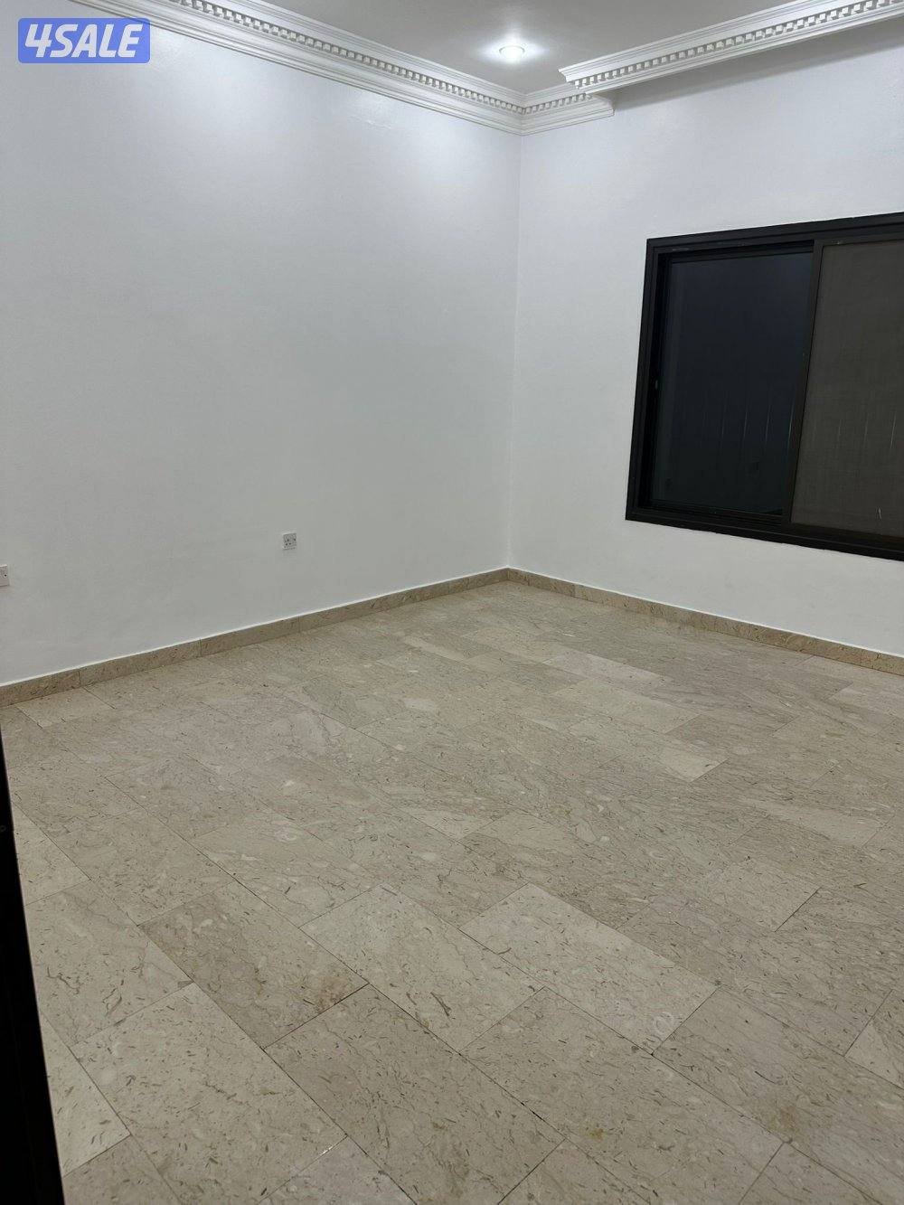 للأيجاردور ارضي مع حوش بسلوئ8