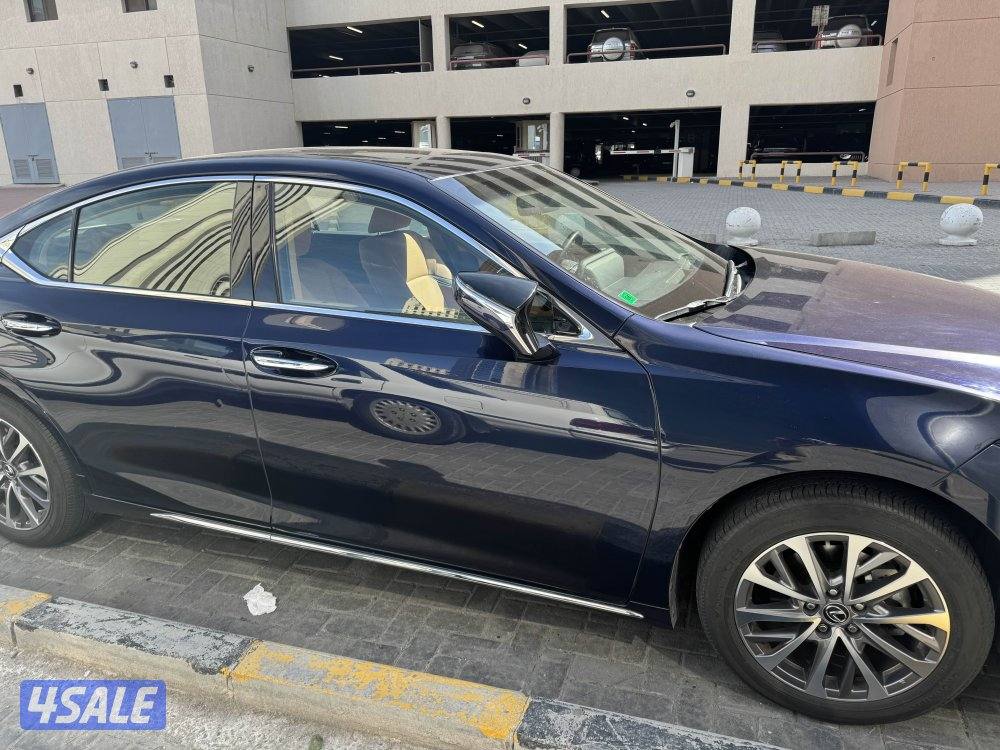 لكزس es موديل 2023 ماشي 39000 حمايه فل بدي1