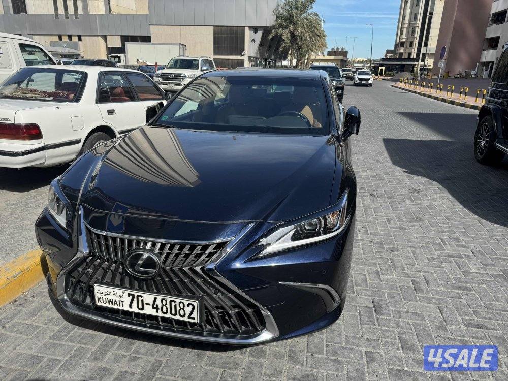 لكزس es موديل 2023 ماشي 39000 حمايه فل بدي4