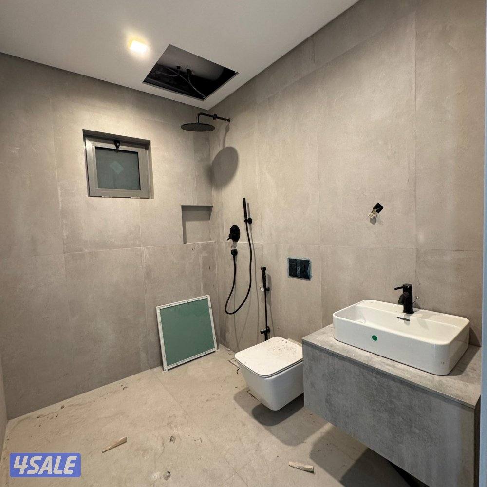 فيلا ( Pent House ) إطلالة بحرية مباشرة للإيجار في الشعب البحري8