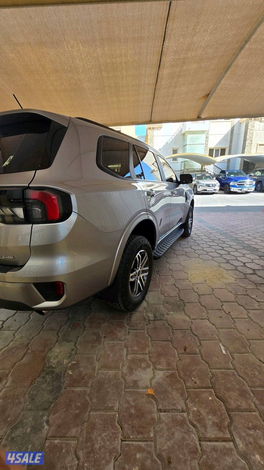 للبيع جيب فورد ايفيرست ٢٠٢٥4