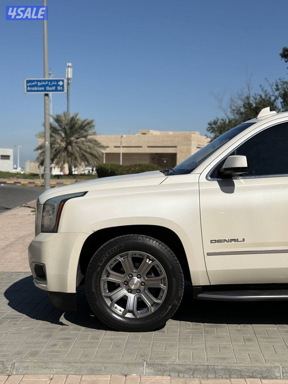 🔺جي ام سي يوكن دينالي 2015 8 غيارالدرجه الاولي 🔺2