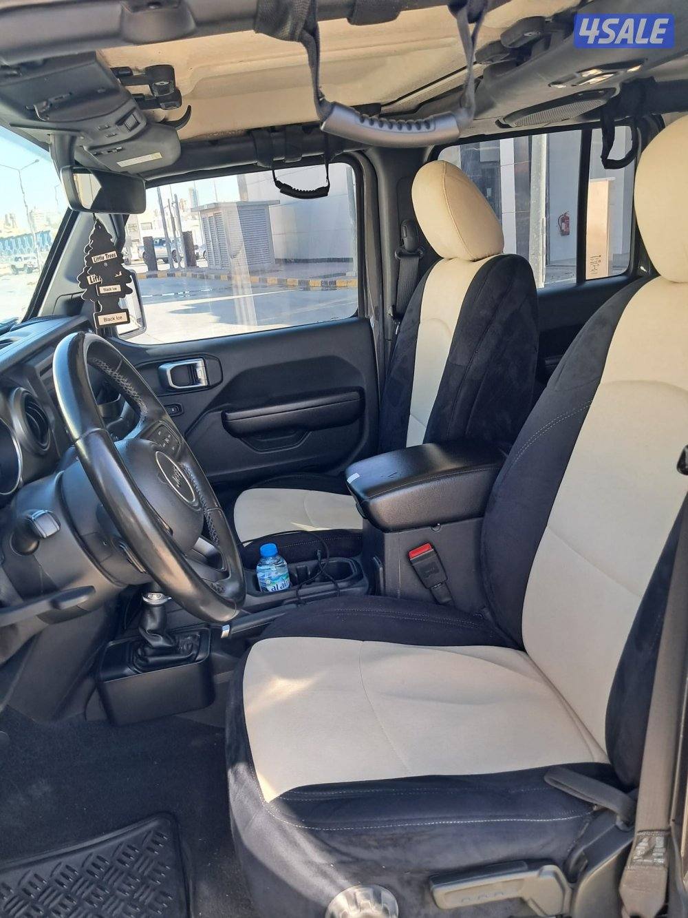 للبيع جيب رانجلر موديل 20196