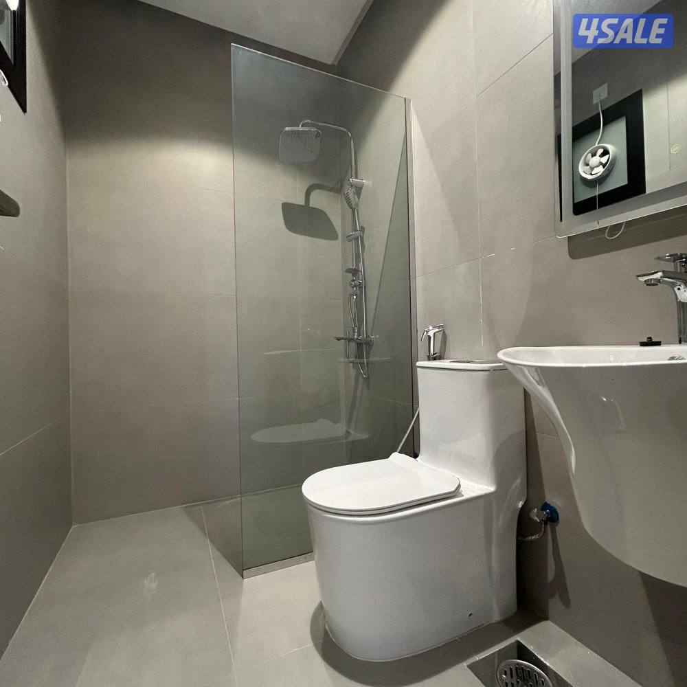 شقق غرفة و غرفتين بإطلالة بحرية نصف مفروشة للإيجار في ضاحية حصة المبار3