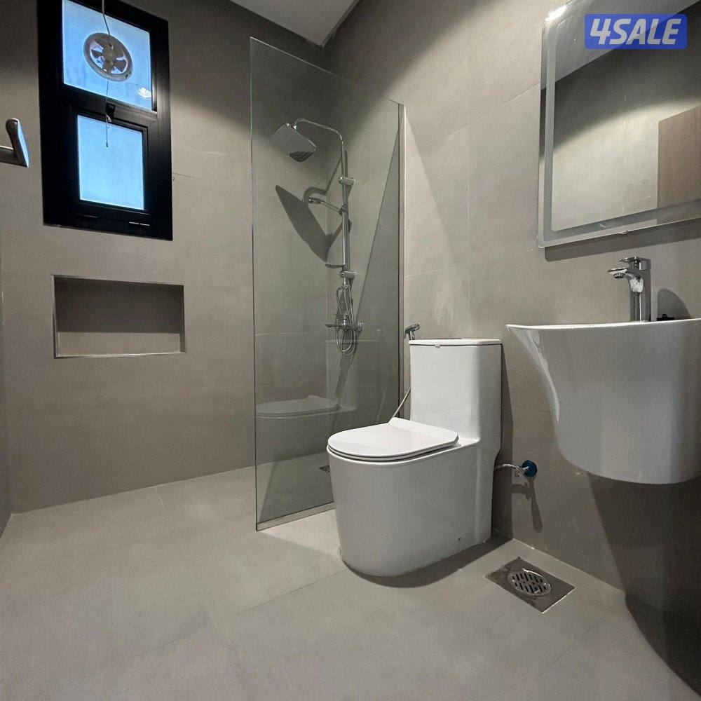 شقق غرفة و غرفتين بإطلالة بحرية نصف مفروشة للإيجار في ضاحية حصة المبار11