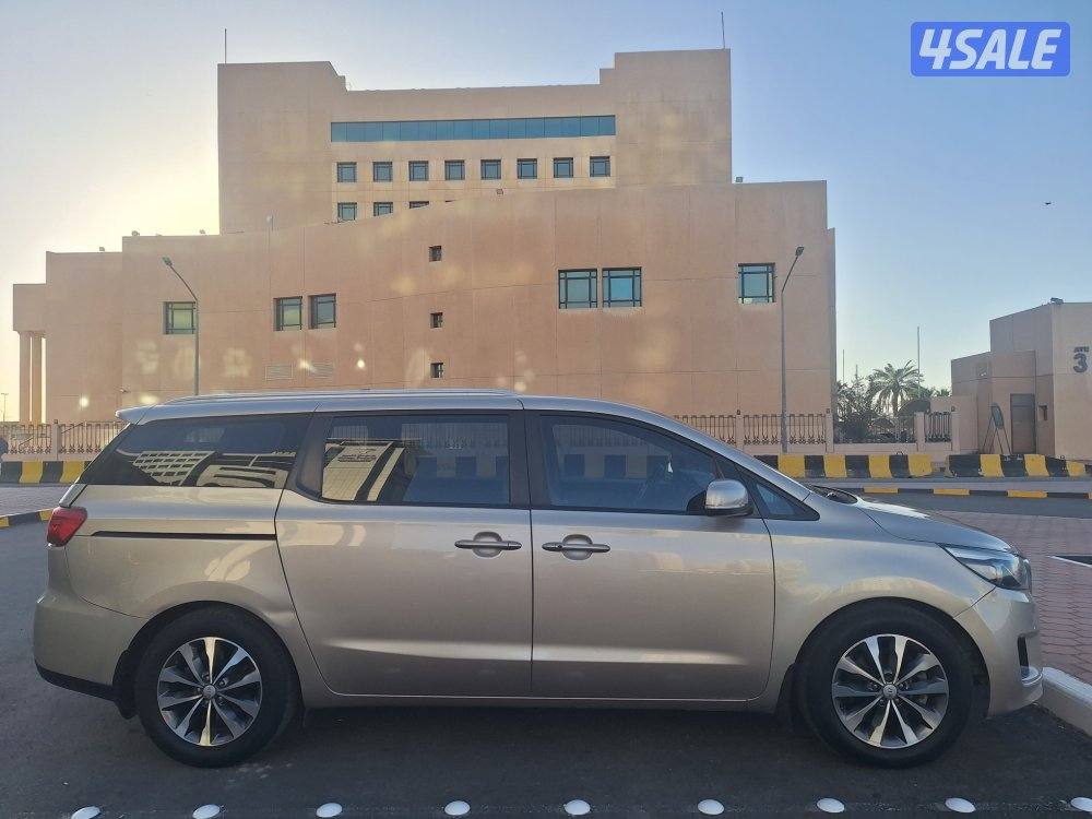 كيا كرنفال 20178