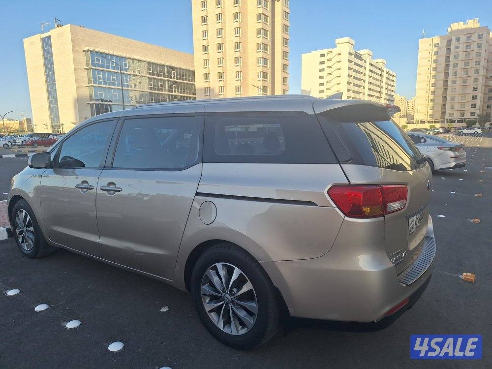 كيا كرنفال 201710