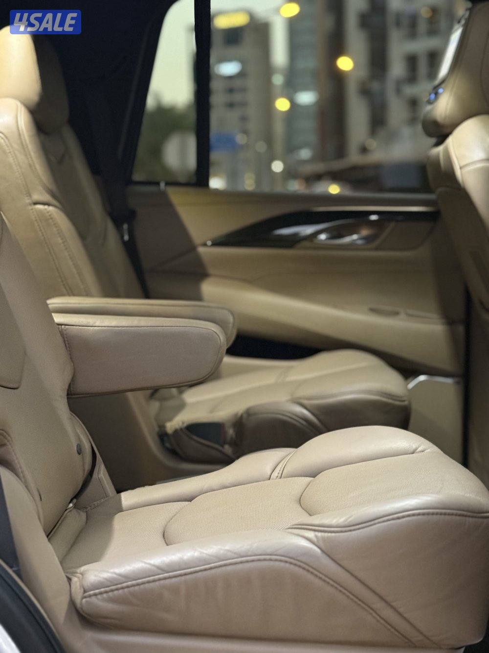 🔺كاديلاك إسكاليد بلاتينيوم 2018 الدرجه الاولي🔺13