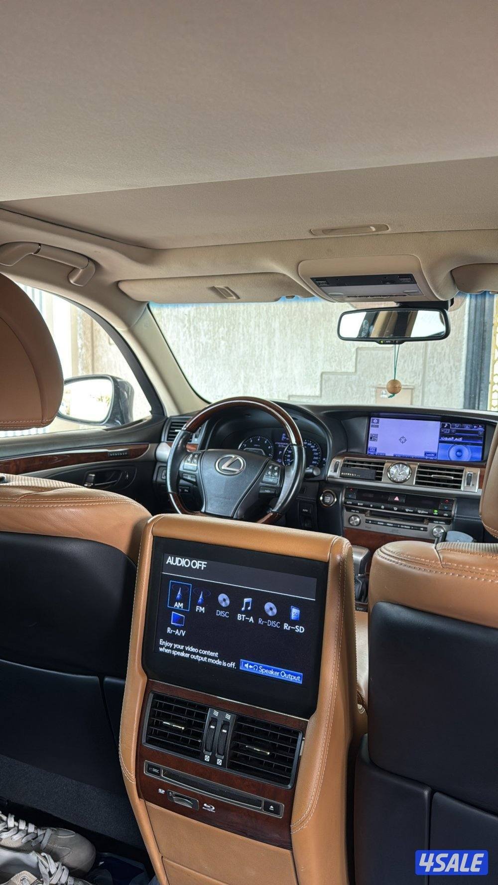 للبيع لكزس LS460vip بحالة الوكاله1