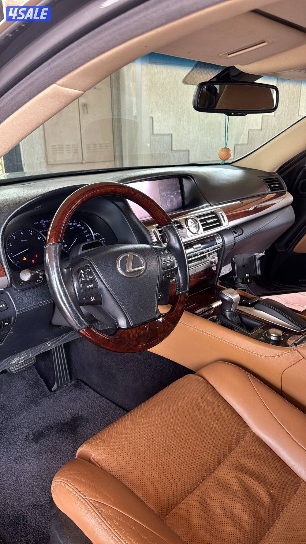 للبيع لكزس LS460vip بحالة الوكاله6