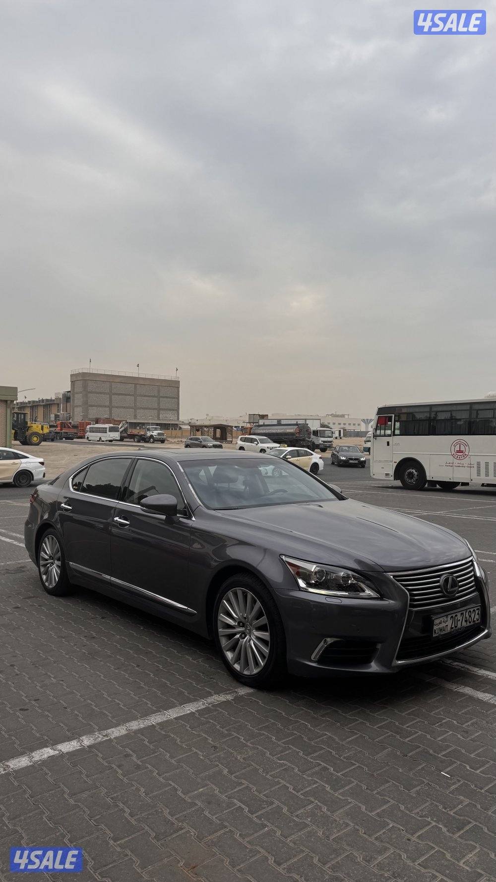 للبيع لكزس LS460vip بحالة الوكاله10