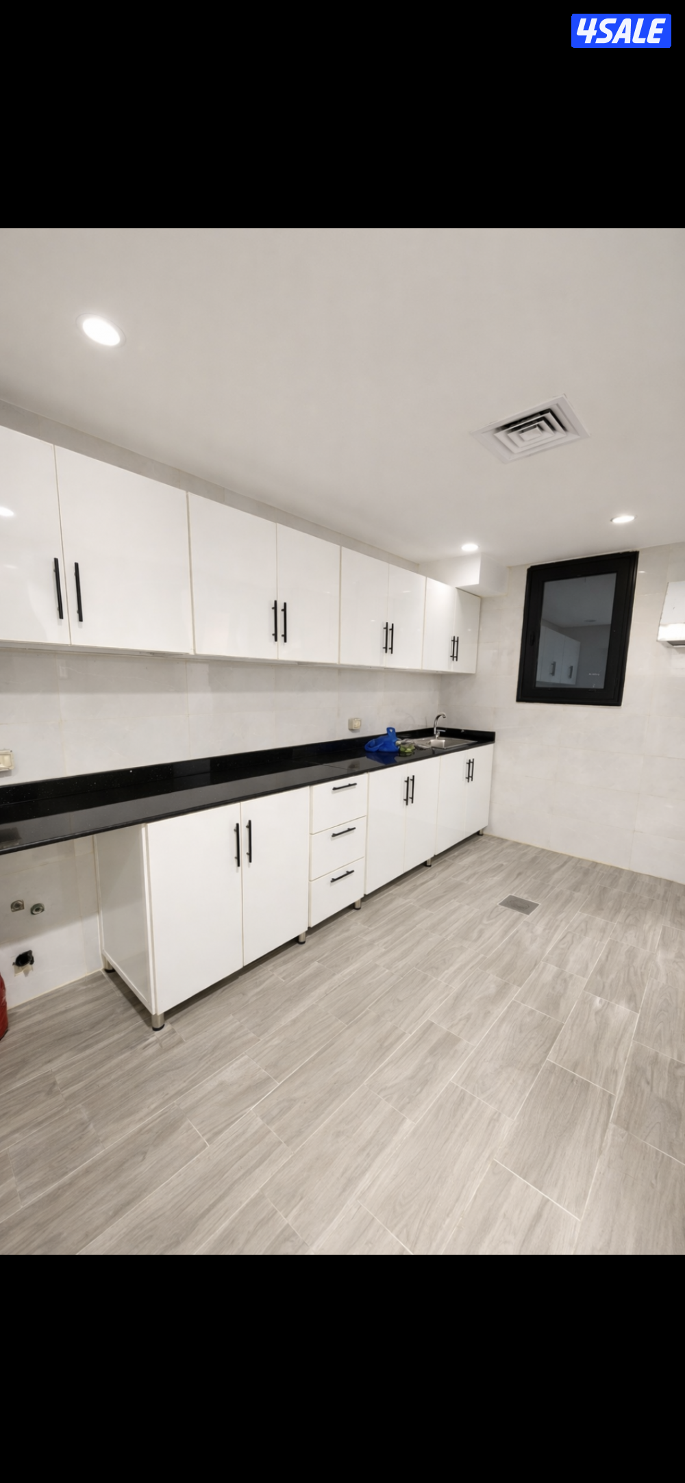 للايجار شقة مميزة في العمرية1