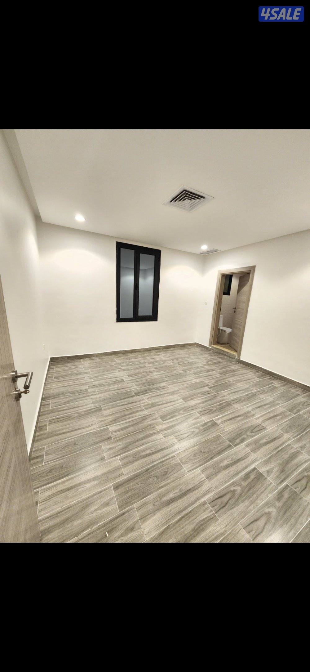 للايجار شقة مميزة في العمرية4