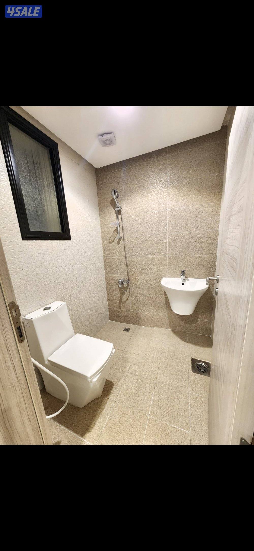 للايجار شقة مميزة في العمرية5