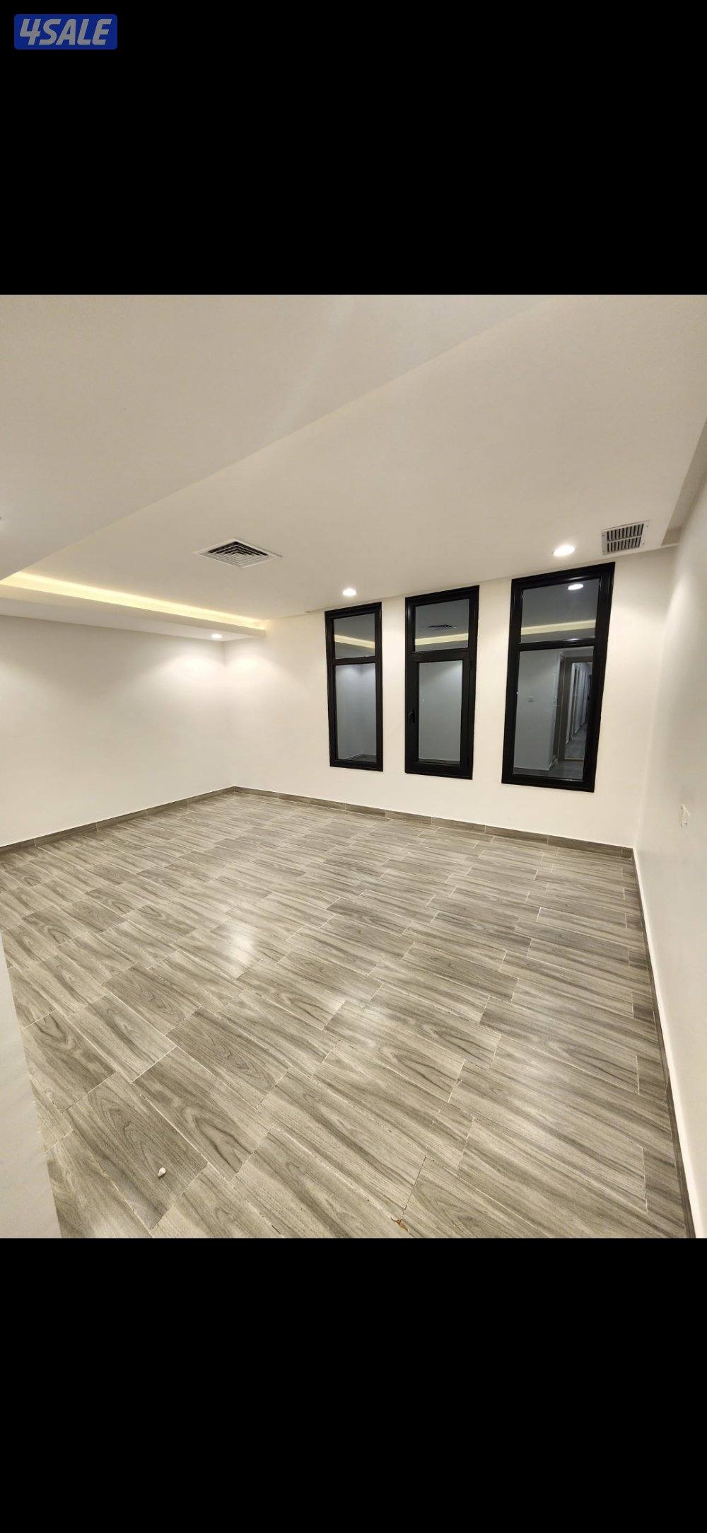 للايجار شقة مميزة في العمرية8