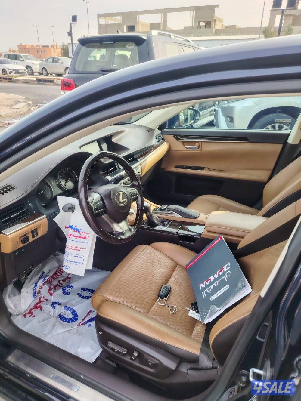 لكزس ES250 الساير 2016 بحاله نادره عداد 46 الف1