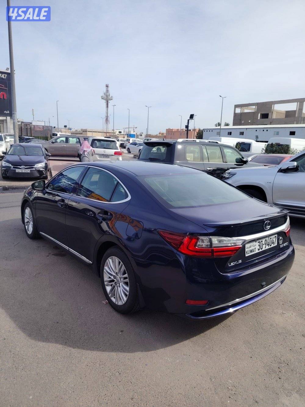 لكزس ES250 الساير 2016 بحاله نادره عداد 46 الف2