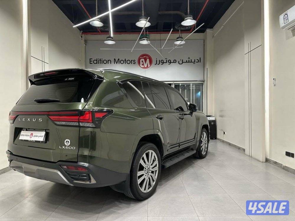 لكزس LX600 الساير VIP 2024 بحاله الوكاله عداد 47 الف1