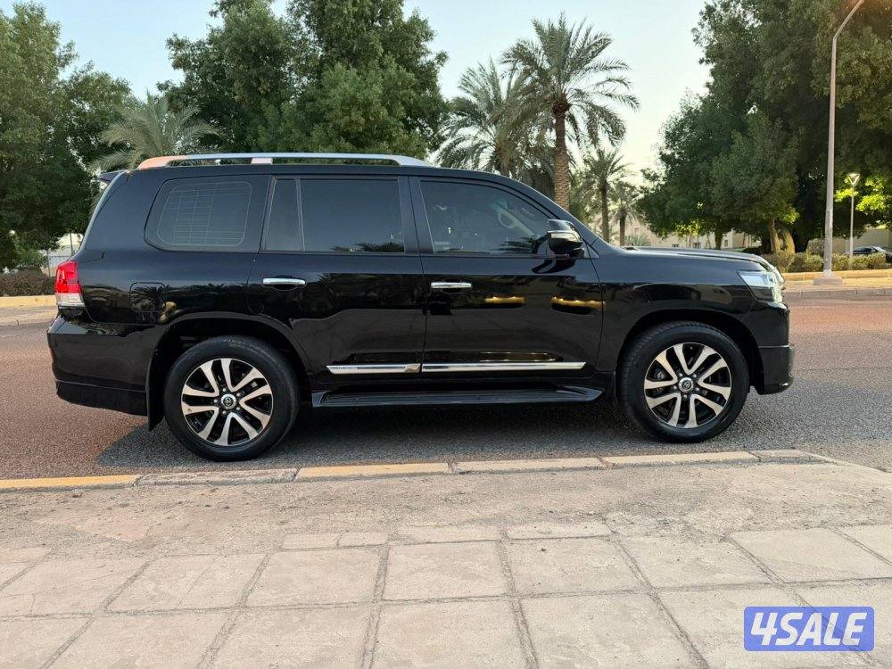 لاند كروز تورينق 2019 الساير بحاله الوكاله عداد 213 الف0