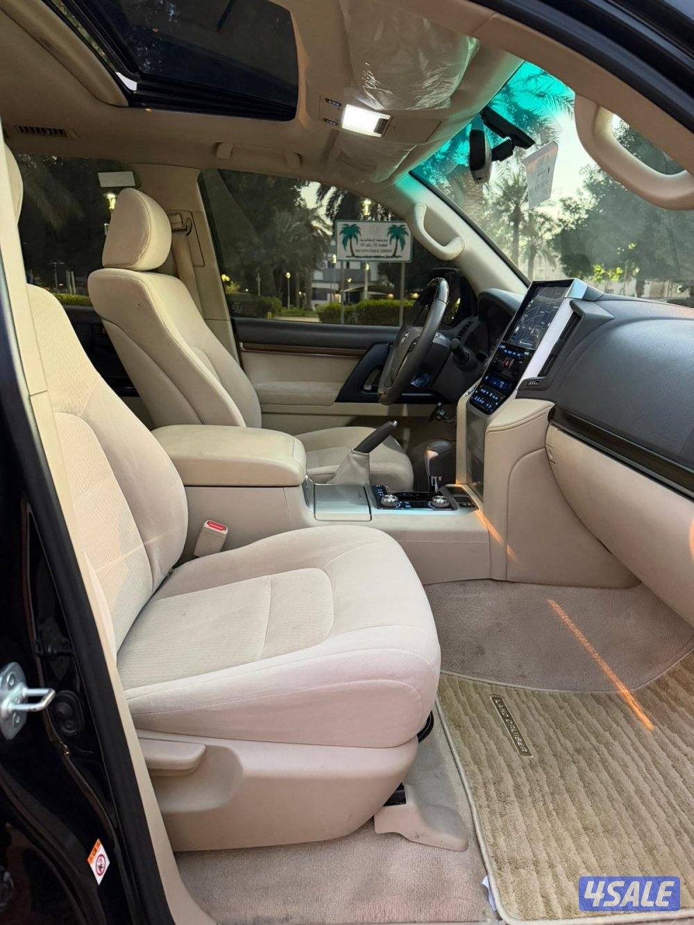 لاند كروز تورينق 2019 الساير بحاله الوكاله عداد 213 الف3