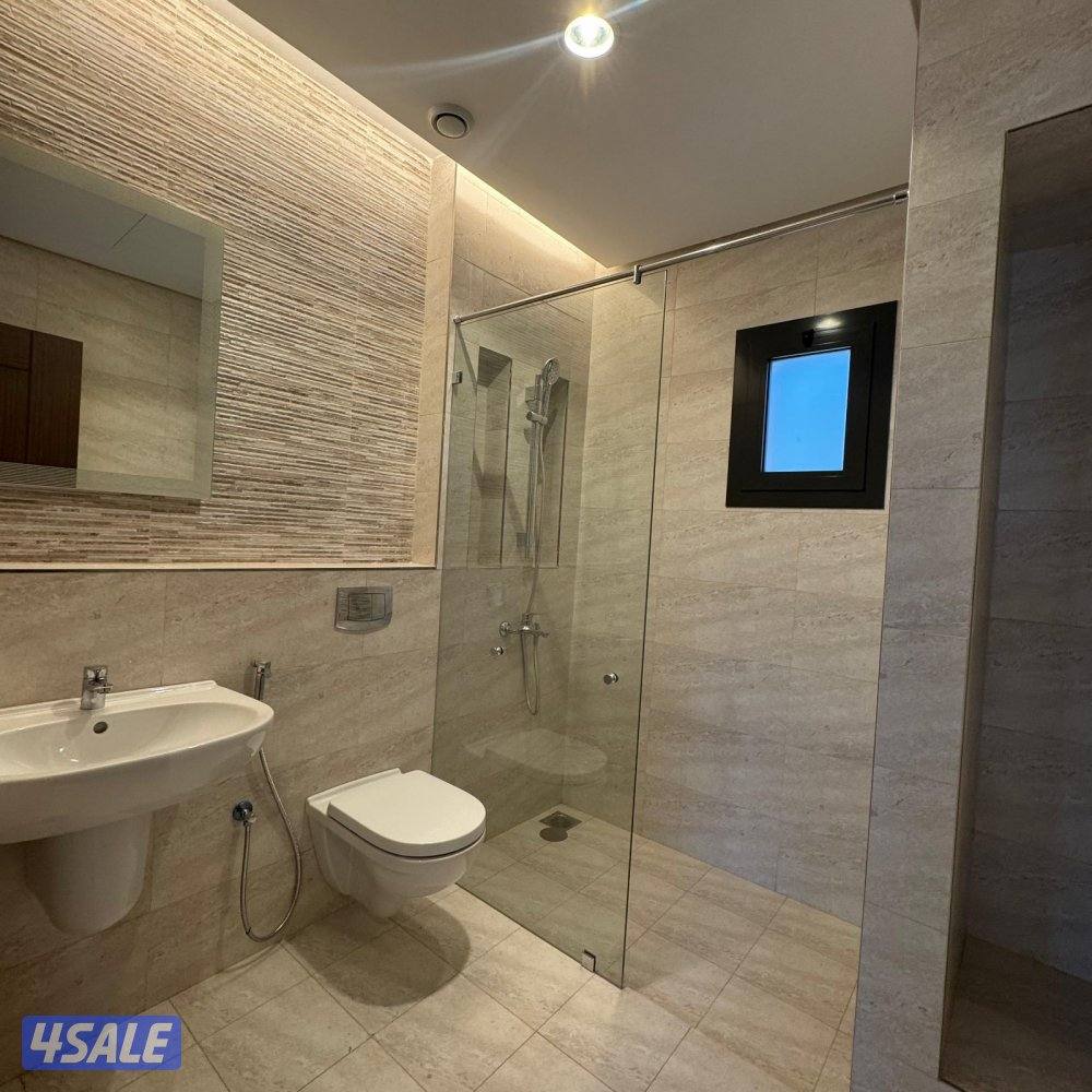 شقة نصف مفروشة إطلالة بحرية للإيجار في ضاحية حصة المبارك8