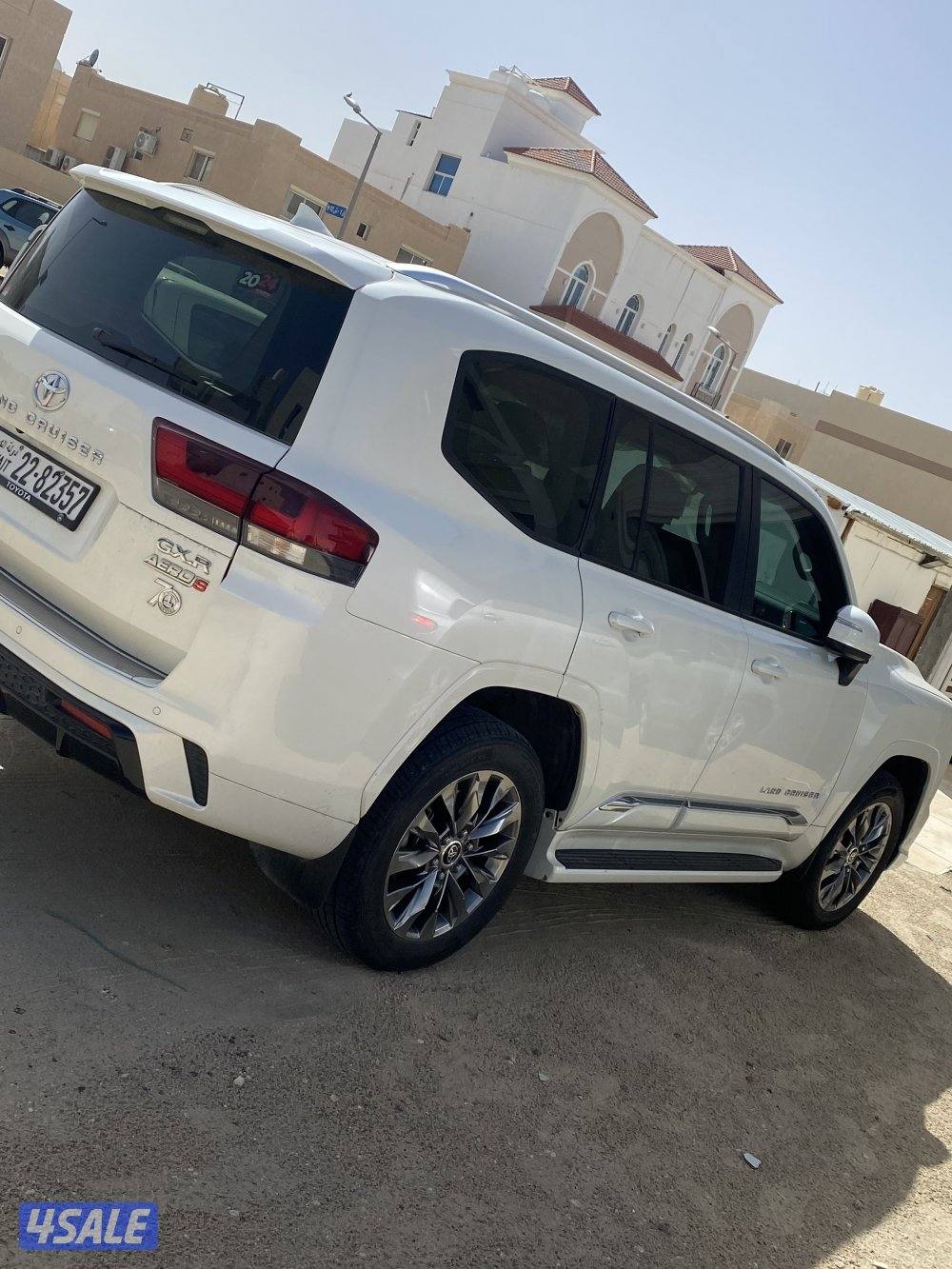 تايوتا -لاند كروزر1