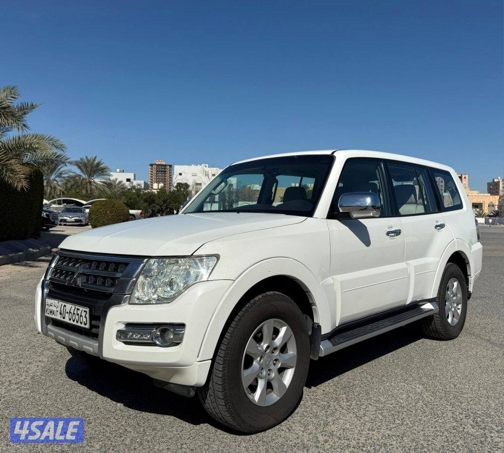 بحالة ممتازة جدا جيب ميتسوبيشي باجيرو 2017 ماشي 134 الف شرط الفحص0