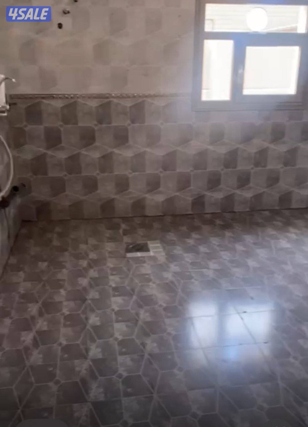 شقه في النهضه اربع غرف وحمامين3