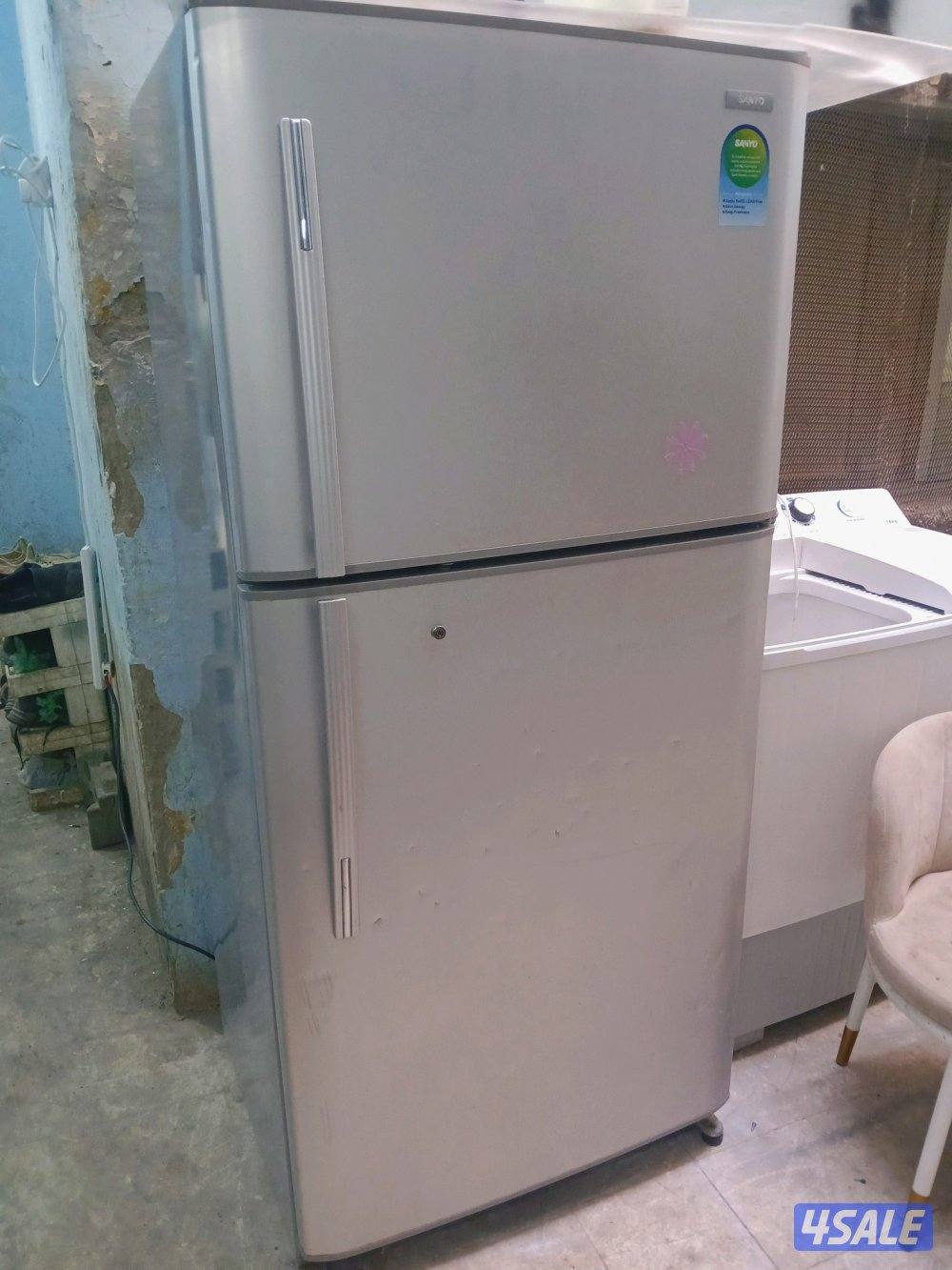 للبيع ثلاجه سانيو ياباني بحاله جيده جدامع الكفالة والتوصيل عائلية 24قد2
