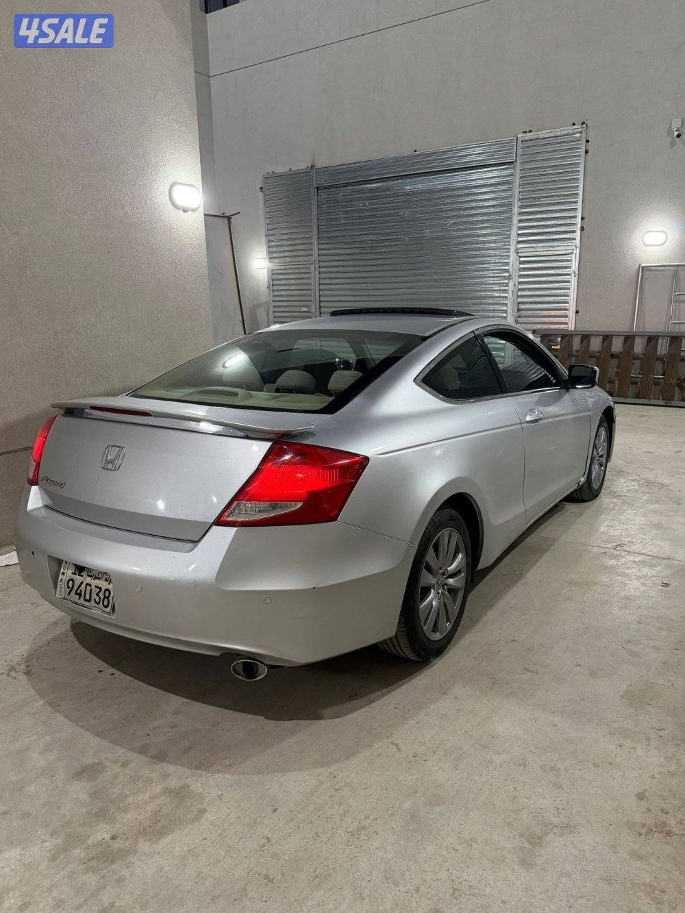 للبيع هوندا اكورد شرط الفحص بحاله ممتازه باب واحد5