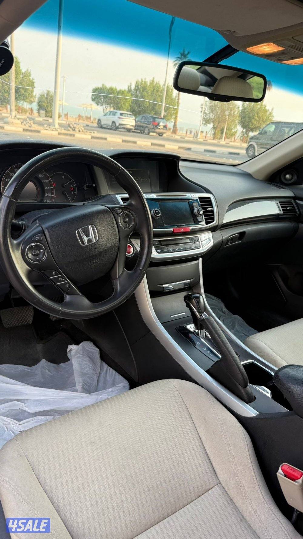 هوندا اكورد موديل 2014 / بحاله ممتازه8