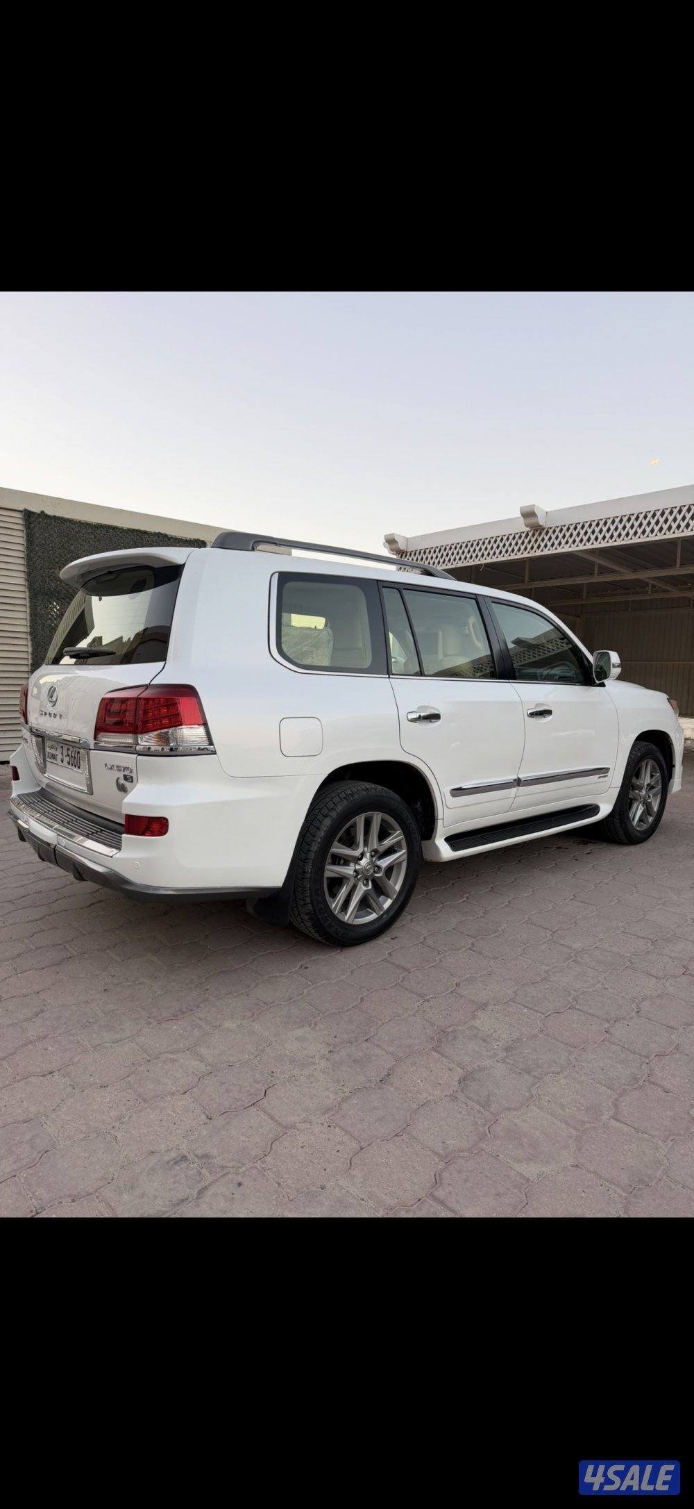 لكزس 2014  عداد 295 صبغ الوكاله3