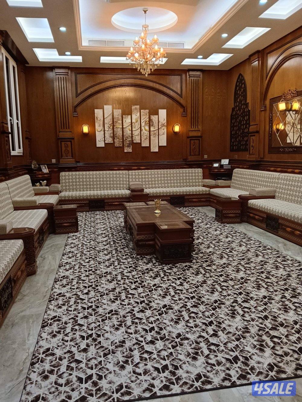 للبدل بيت مجدد بالكامل سنة 2020 مع قسيمه بالمطلاع0