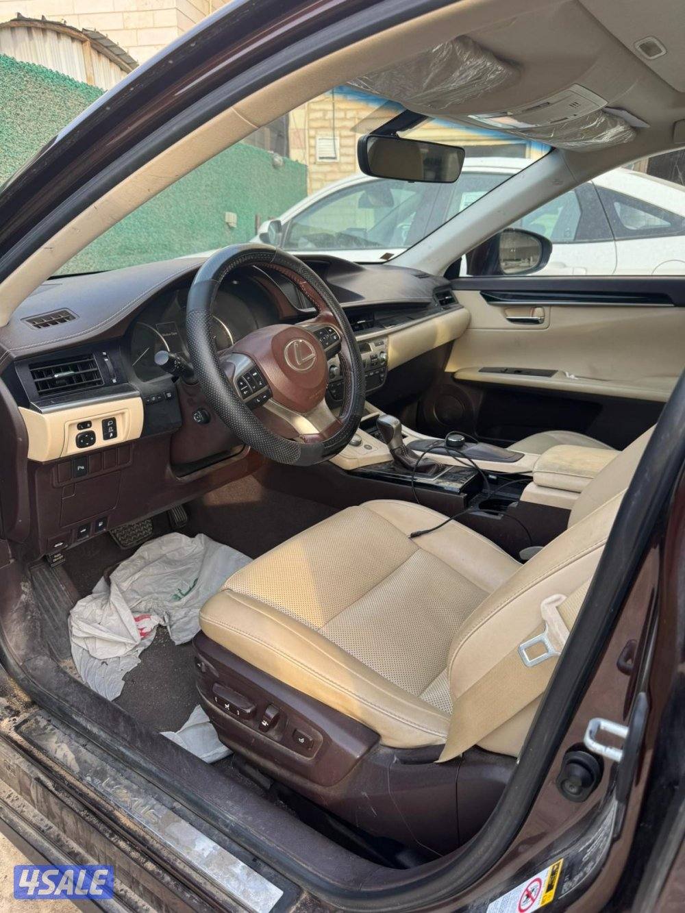 للبيع لكزس ماشيه ٢٢٠ شرط الفحص2