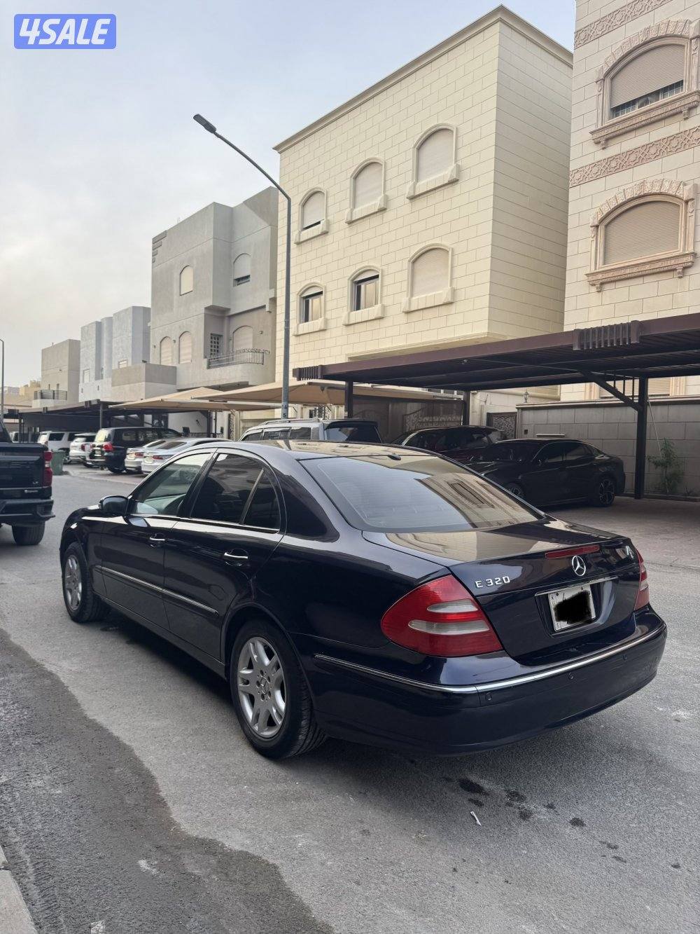 للبيع مرسيدس E3205