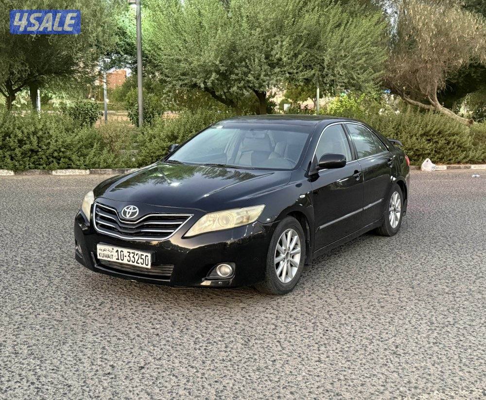 للبيع كامري GLX موديل 20110