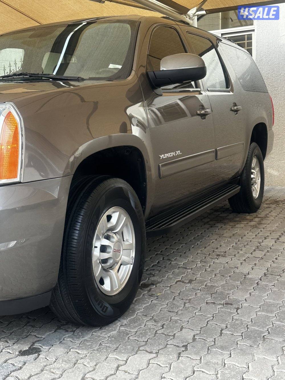 للبيع سوبر بان موديل 2011 8 براغي صبغ الوكاله عدا قطعه بدون دبل1