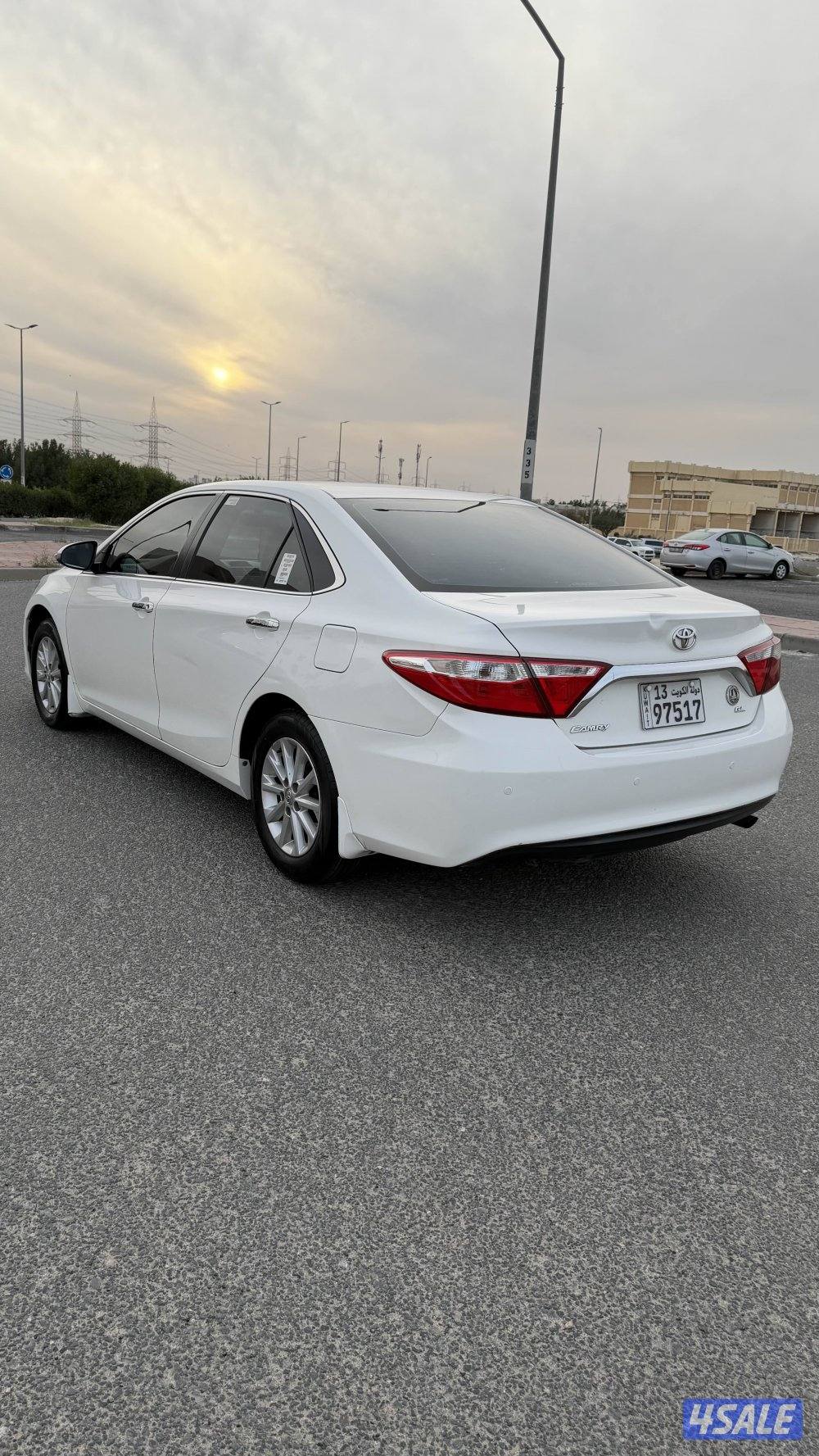 للبيع كامري 2016 شرط الفحص قير مكينه شاصي صبغ الوكاله عدا ٣ قطع0