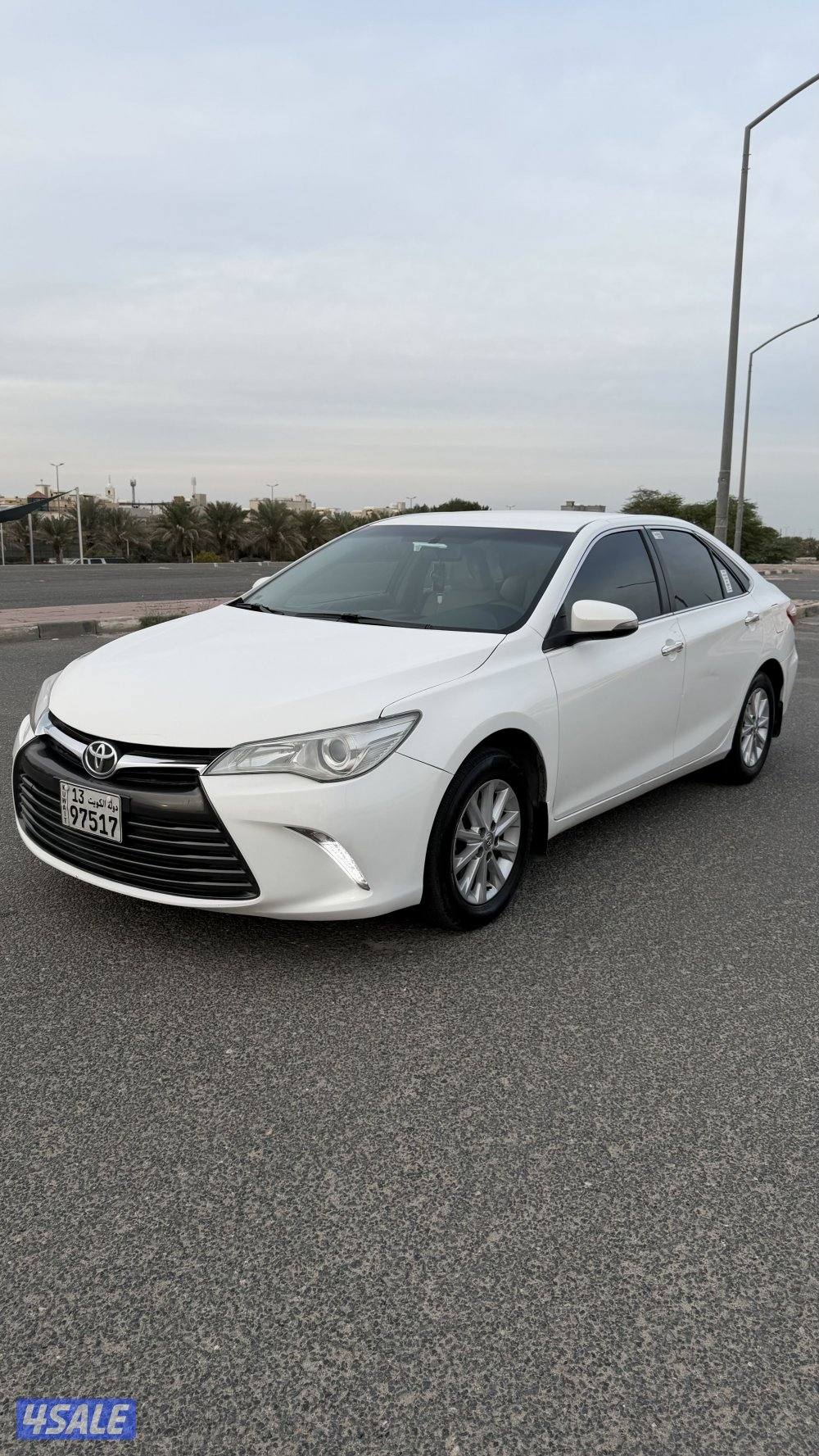 للبيع كامري 2016 شرط الفحص قير مكينه شاصي صبغ الوكاله عدا ٣ قطع3