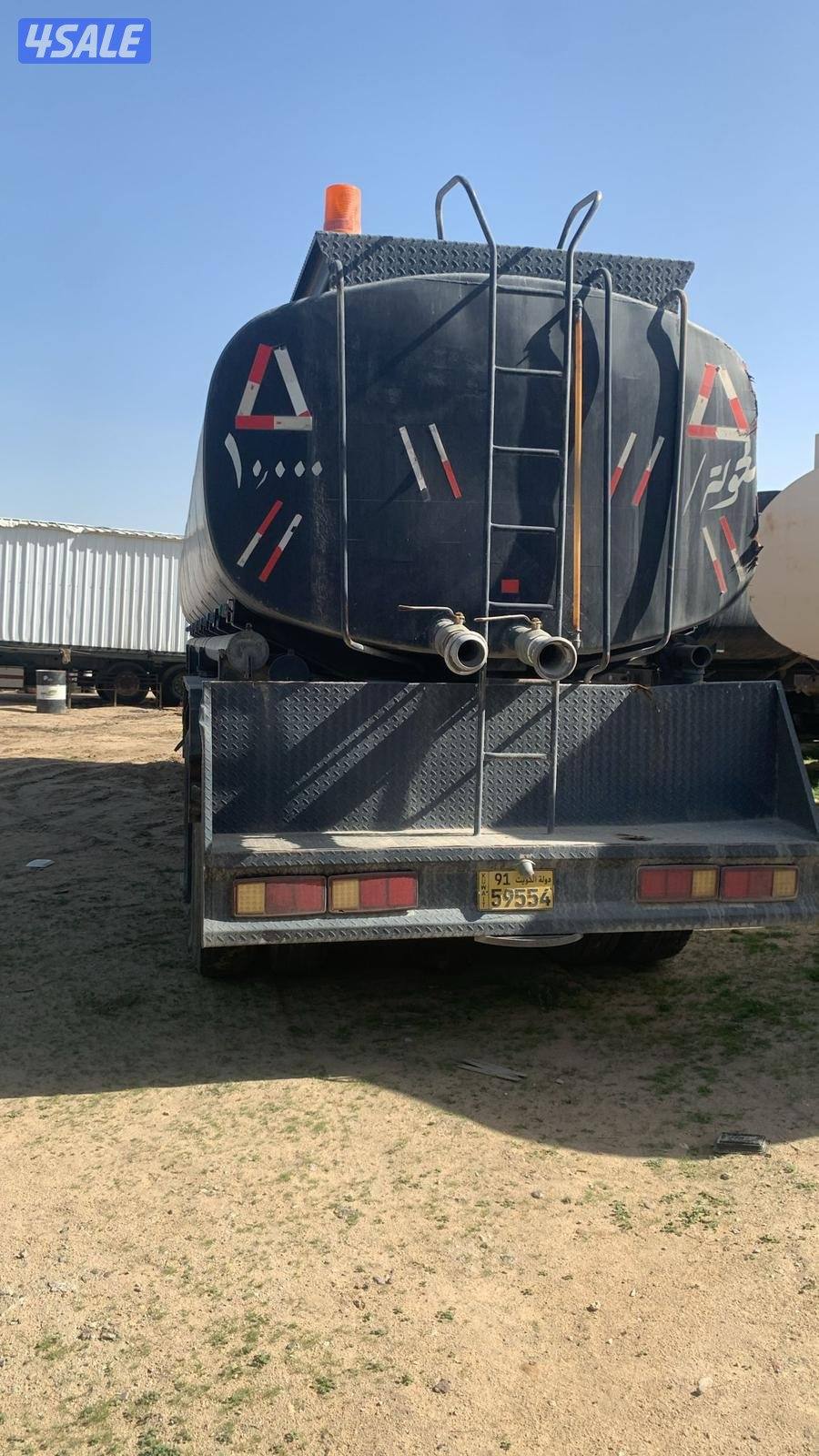 للبيع روس تريلات وتناكر صهاريج مياه عذبه وصرف صحي5