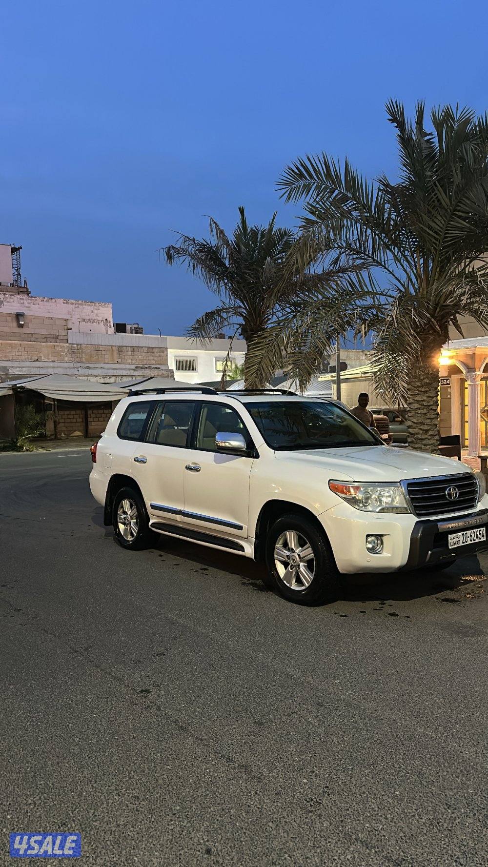 للبيع لاند 2013 شرط الفحص ٣ قطع تجميلي1